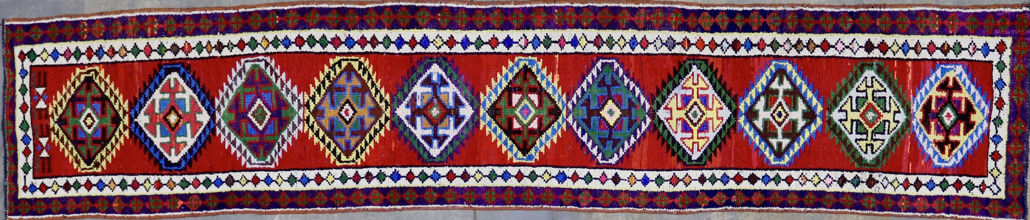 CR8638 VINTAGE 1990s KURDISH HERKI RUNNER 2'6