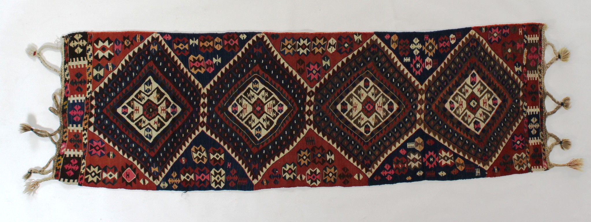 KR110 - VINTAGE  KILIM 2.5 x 7.1