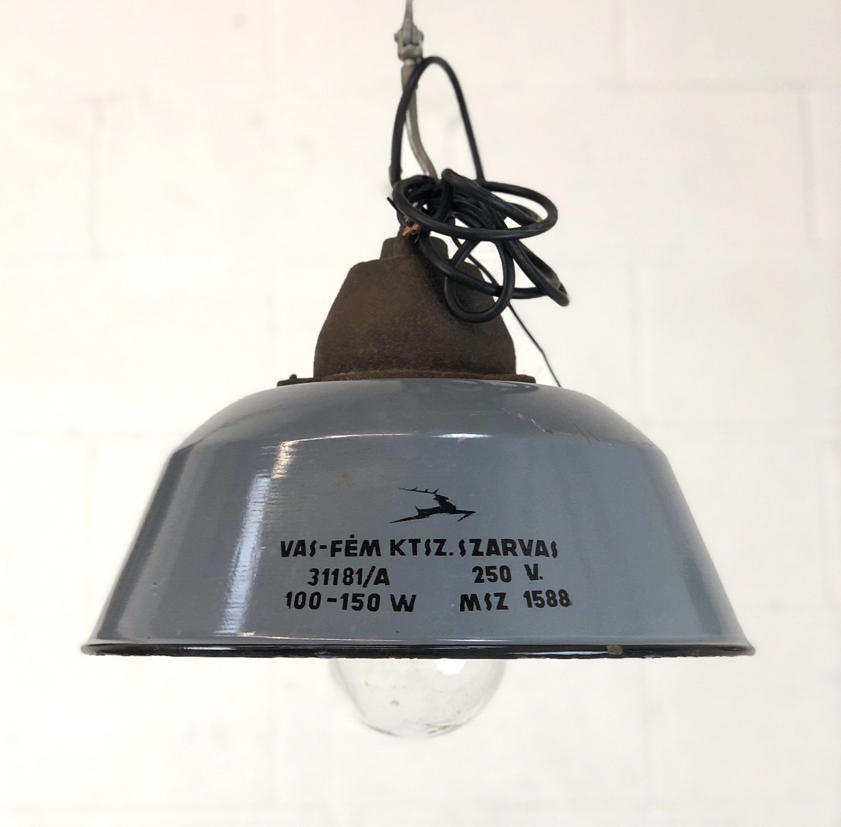 LG54B Small Hungarian Light with Glass