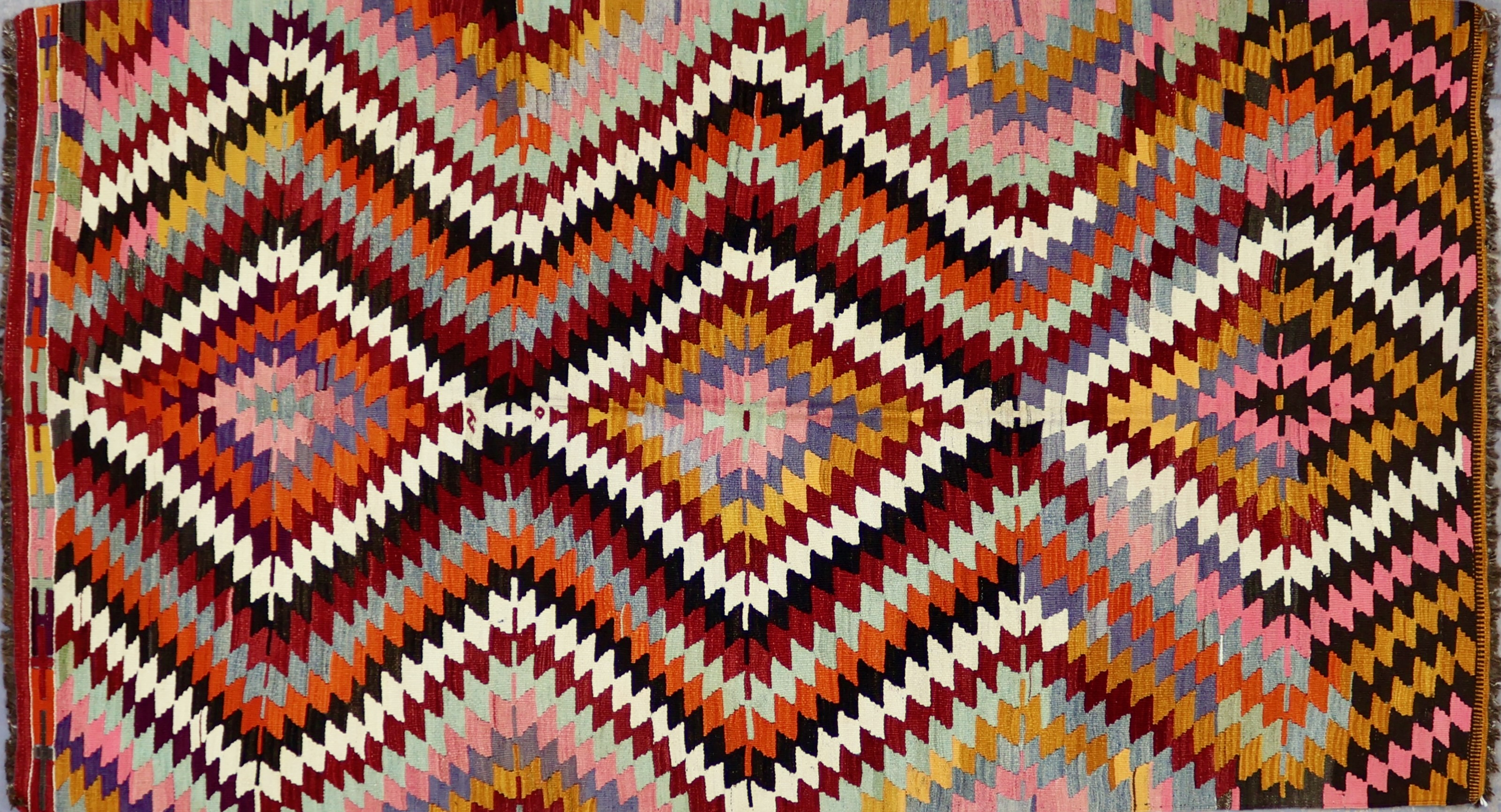 KL4753 VINTAGE 1950s TURKISH KONYA KILIM RUG 4'10