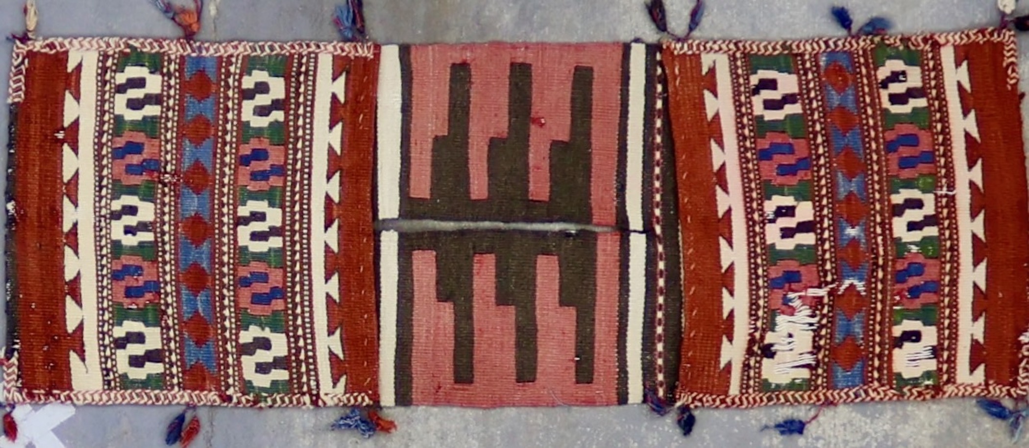 KL8644 VINTAGE TURKISH KILIM TEXTILE 1'2