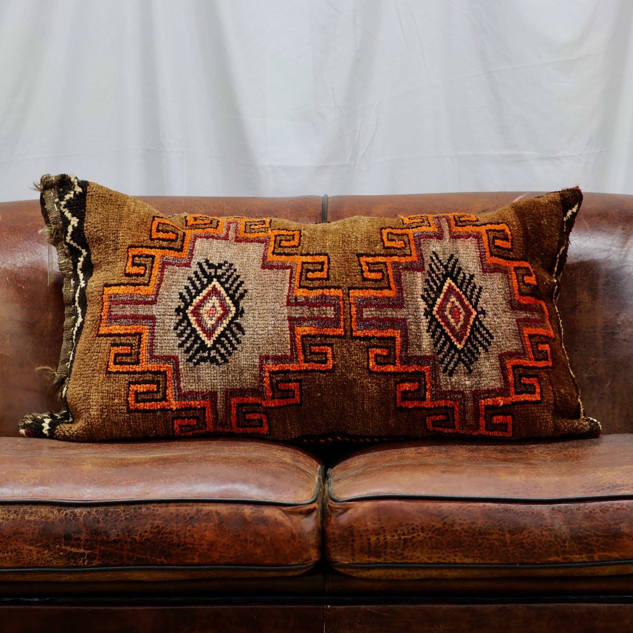 PL22-8 ORIGINAL RUG PILLOW