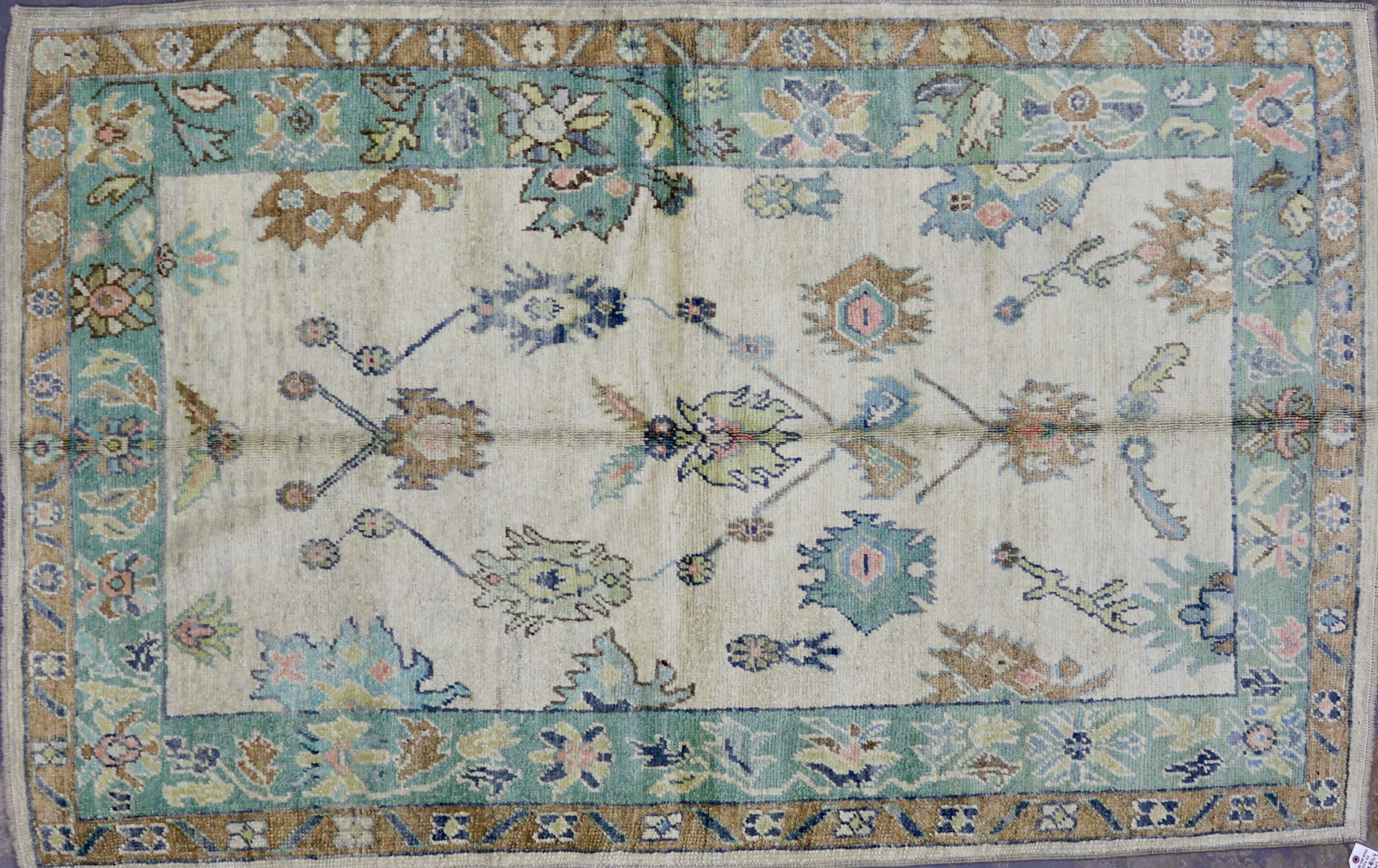 CR8104 NEW TURKISH OUSHAK RUG 5' X 7'8