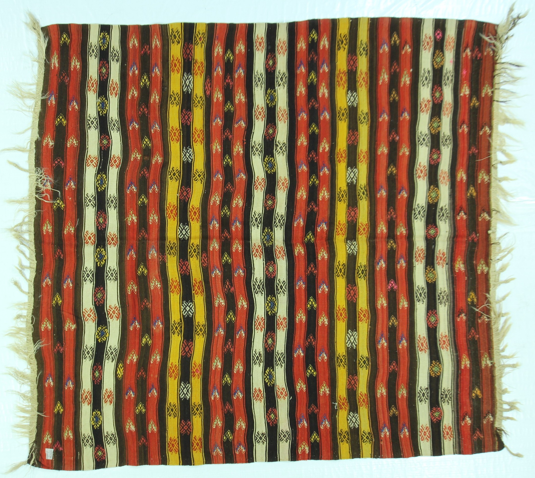 KL2259 VINTAGE KILIM 6.9x7.2