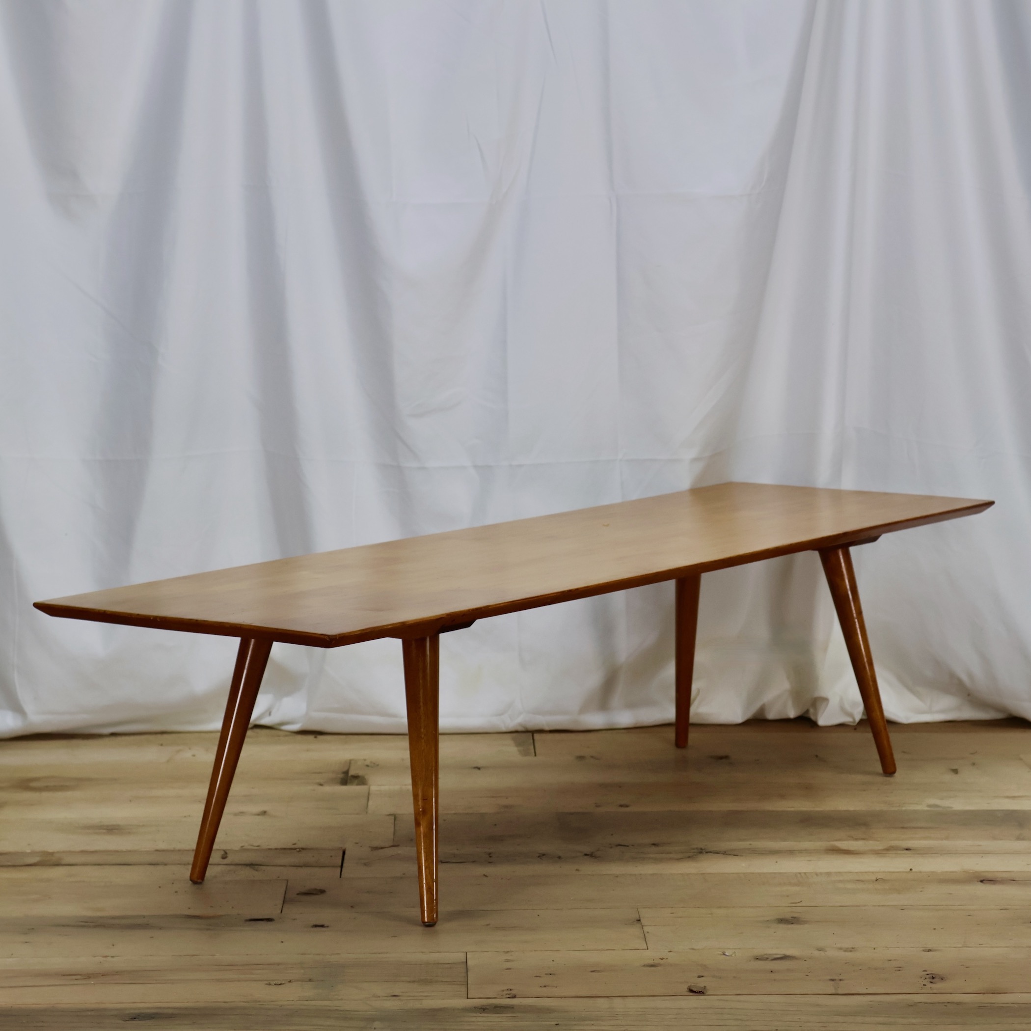 TB589 BEVEL-TOP COFFEE TABLE