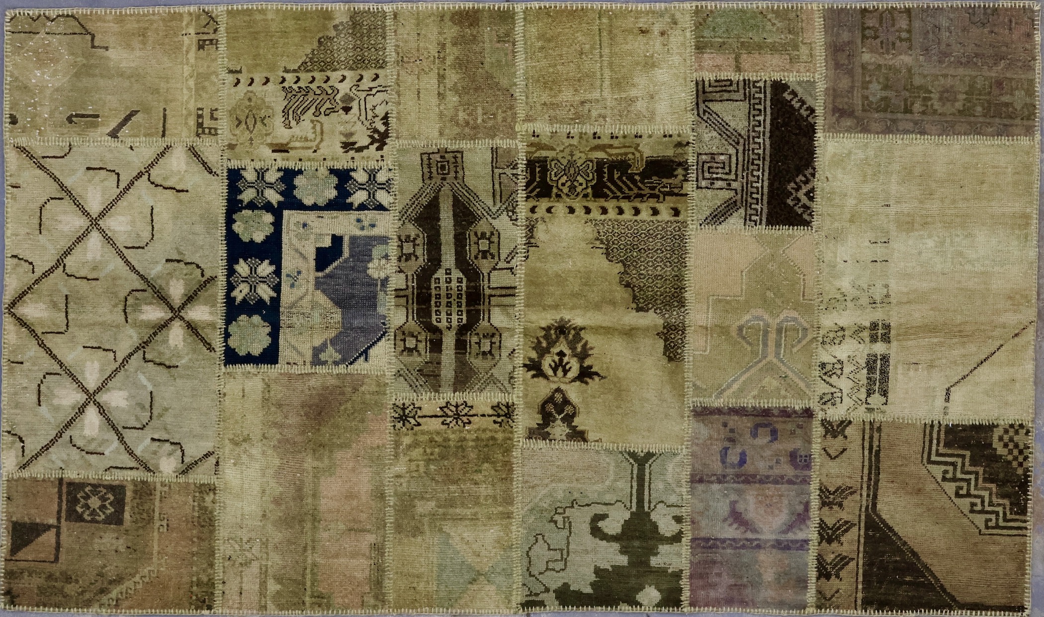 PW5883 VINTAGE TURKISH PATCHWORK RUG 4'9