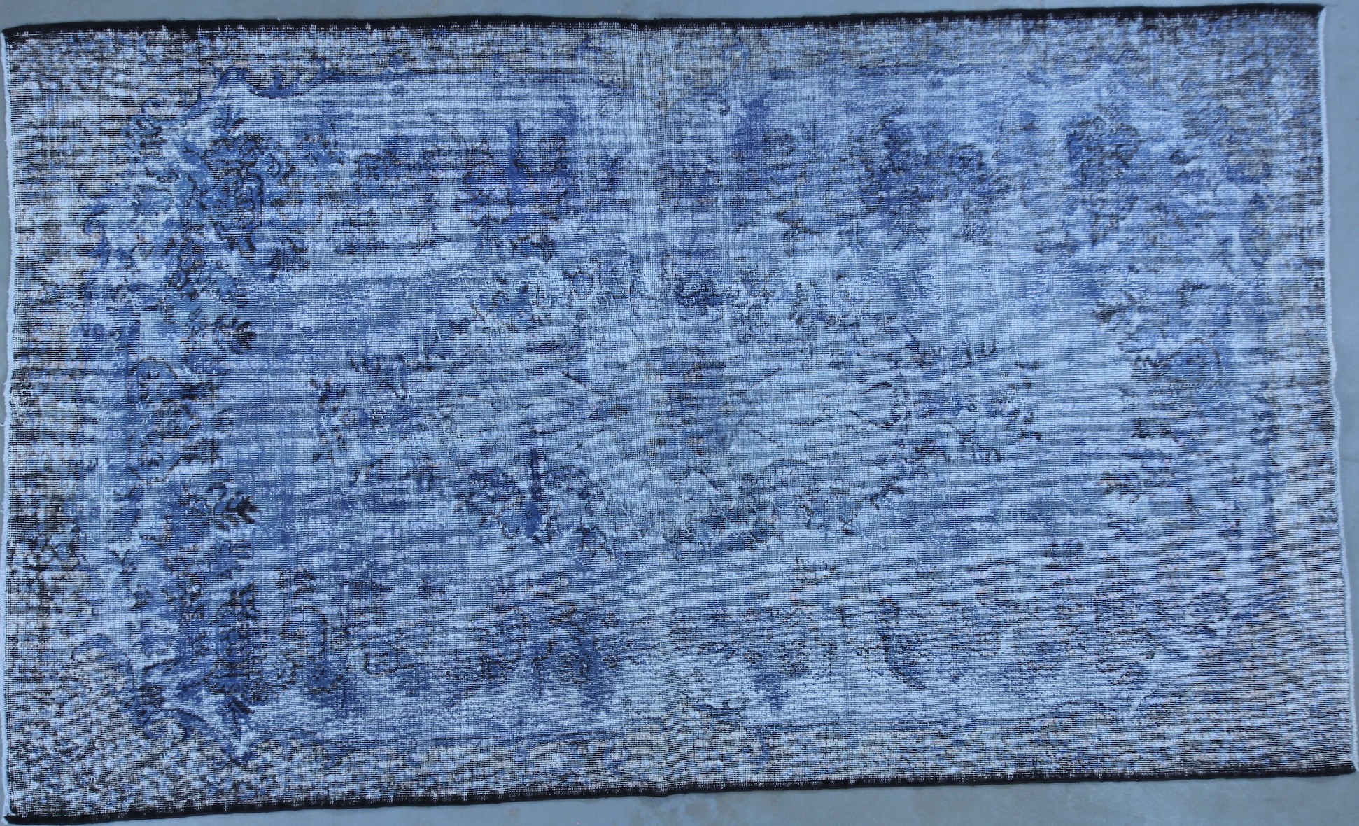 OD 6952 VINTAGE RUG 5.9x9.6