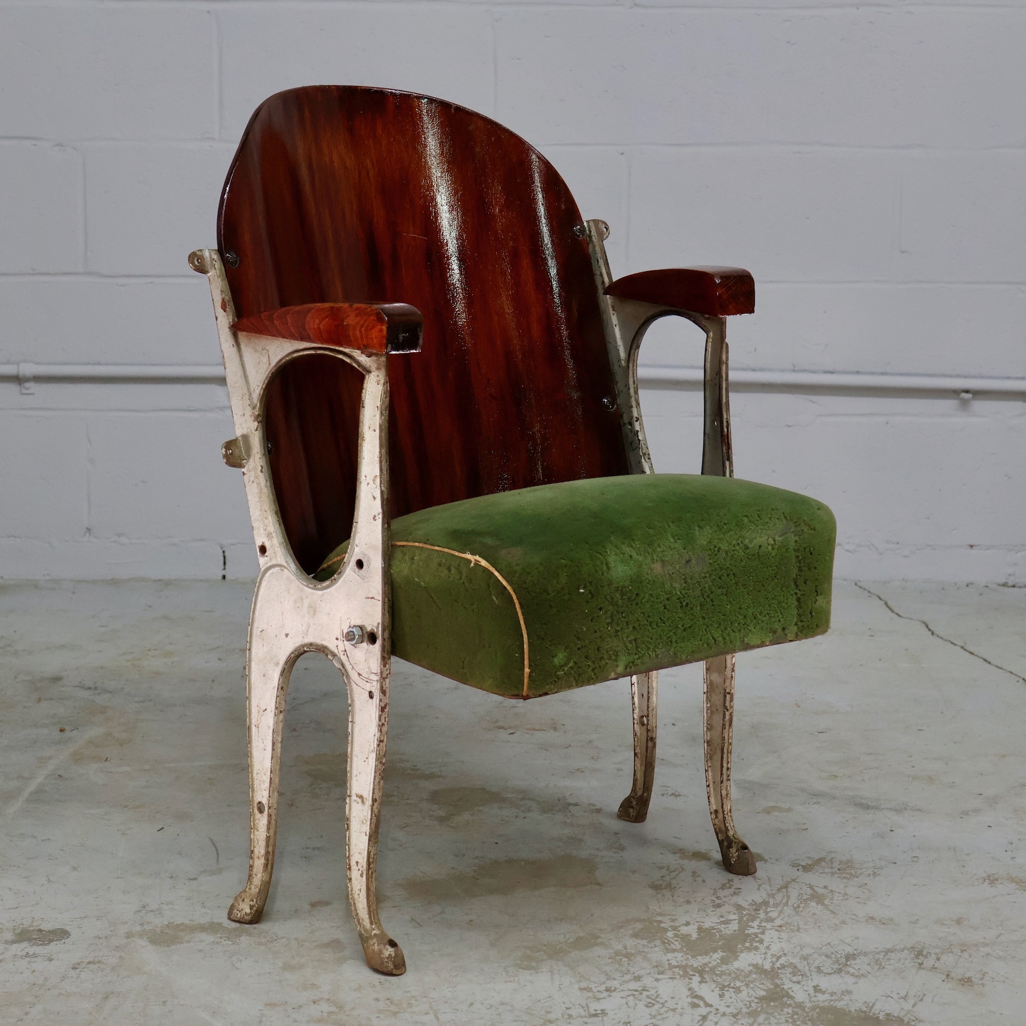 CHR464 REFINISHED FOLDING THEATRE ARMCHAIRS
