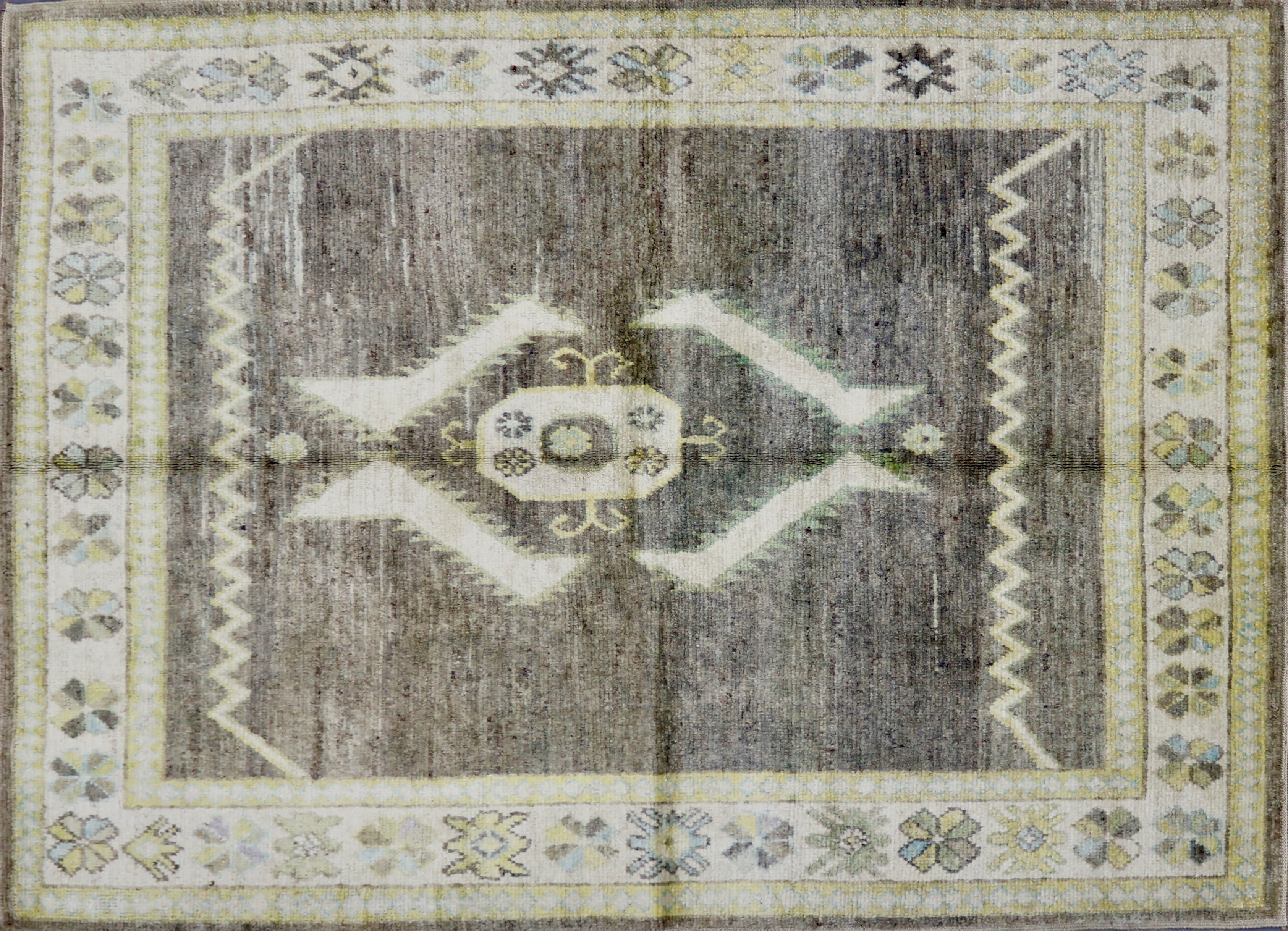 CR8223 NEW TURKISH OUSHAK RUG 5'4