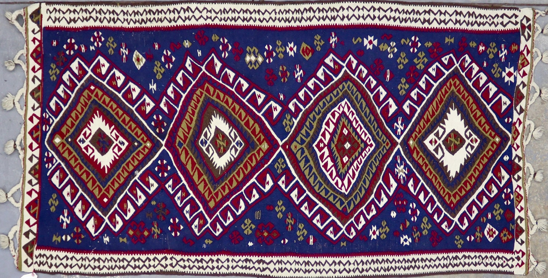 SK513 VINTAGE 1990s KURDISH VAN KILIM RUG 3'7