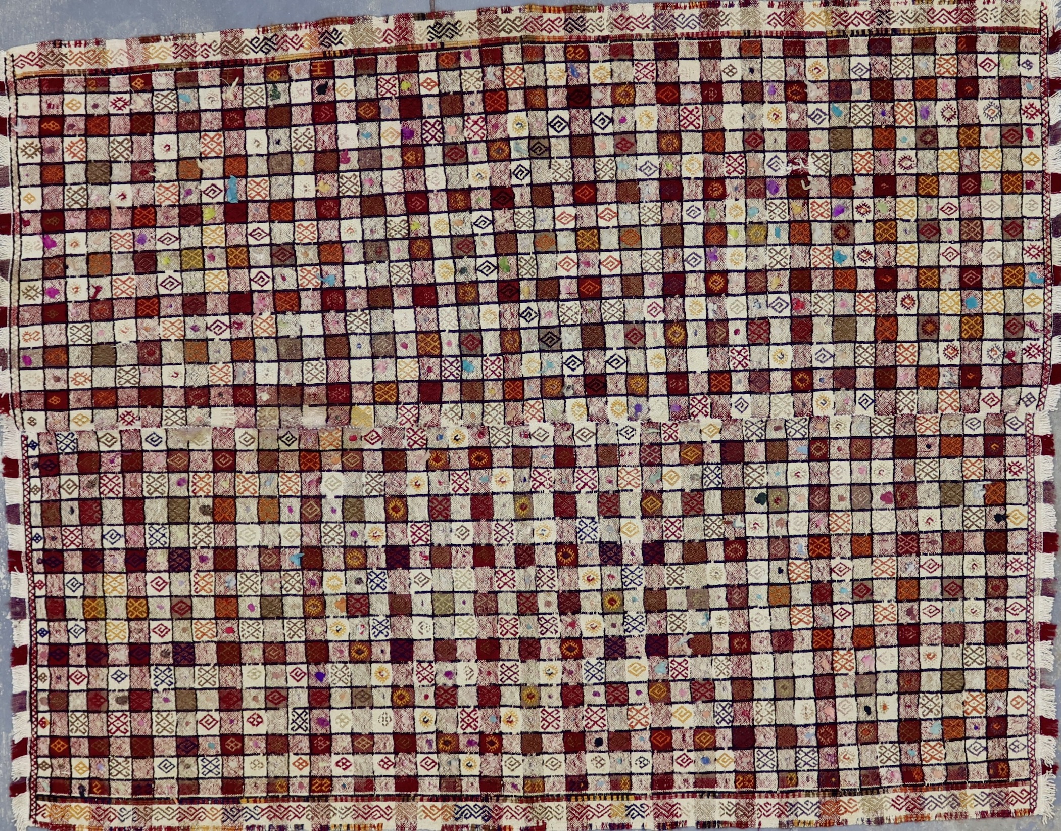 SK508 VINTAGE 1960s TURKISH KONYA SOFRA KILIM RUG 4'3