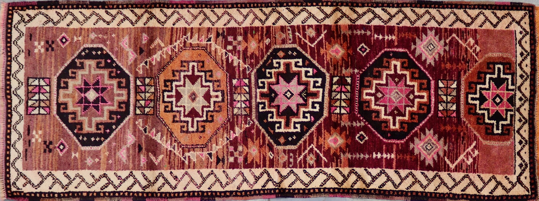 CR8586 VINTAGE 1970s KURDISH HERKI RUNNER 3'3