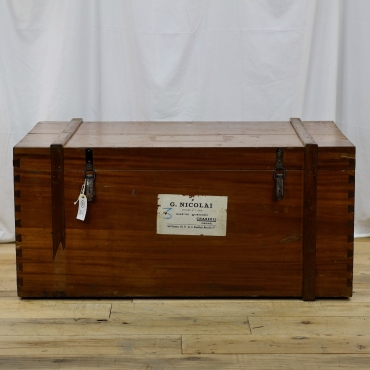 ST39 FRENCH TRAVEL TRUNK