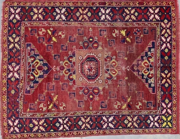 CR8025 VINTAGE 1960s TURKISH BERGAMA RUG 5'6