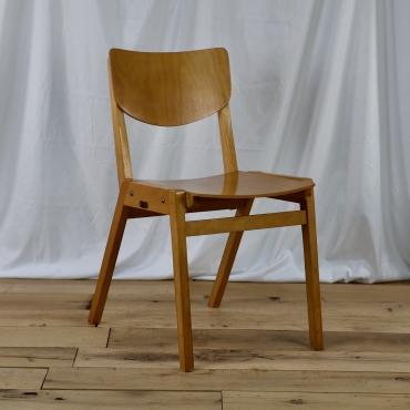 CHR163C MID-CENTURY GERMAN STACKING CHAIR