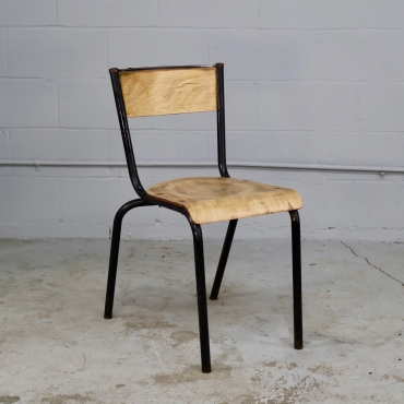 CHR31 BLACK FRAMED MULLCA CHAIR