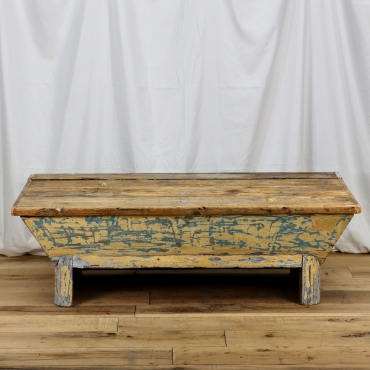 TB538 DISTRESSED COFFEE TABLE