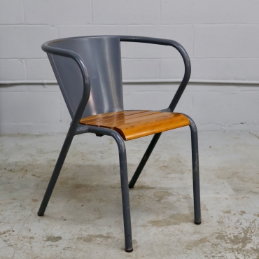 CHR733 GREY MID-CENTURY METAL CAFE CHAIR WITH WOOD SEAT AND LOGO