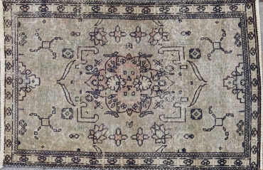 OD8235 RECLAIMED VINTAGE PERSIAN RUG 3'1