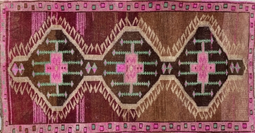 CR7142 VINTAGE 1970s KURDISH PERSIAN RUG 3'9