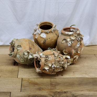 GAR251 VINTAGE OCTOPUS POTTERY