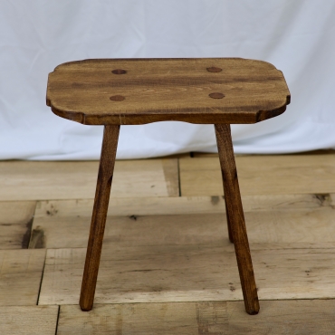 CHR6 HUNGARIAN ACCENT STOOL